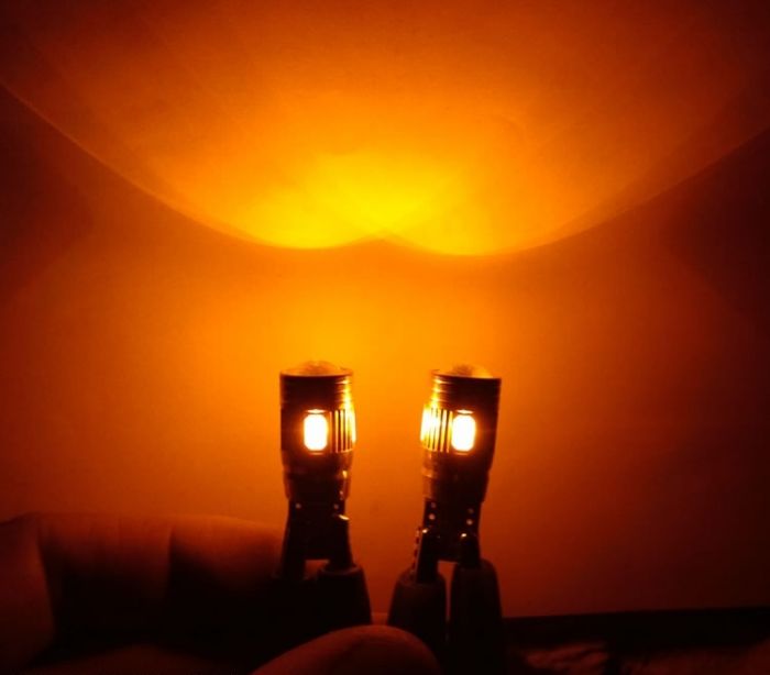 لامپ T10 لنزدار نارنجي Claw