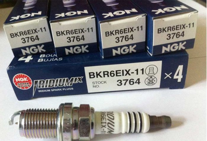 شمع سوزنی ان جی کی ژاپنی ایریدیوم اصل پر قدرت ngk iridium japon spark plug