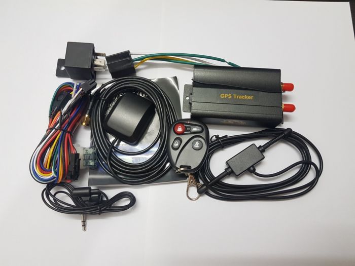 ردیاب و جی پی اس gps آنتن دار حرفه ای دقیق خودرویی