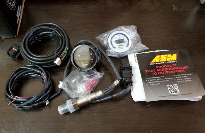 واید بند و سنسور اکسیژن نمایشگر سوخت و هوای ای ای ام AEM Wideband