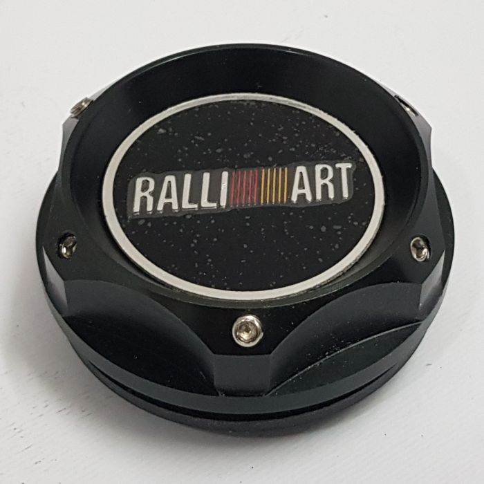 درب قاب روغن ( قالپاق ) موتور خودرو میتسوبیشی اسپورت Ralli Art